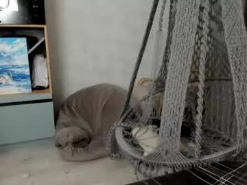 Freechat why_again_me on Chaturbate