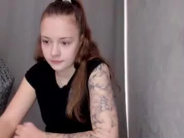 Freechat why_again_me on Chaturbate