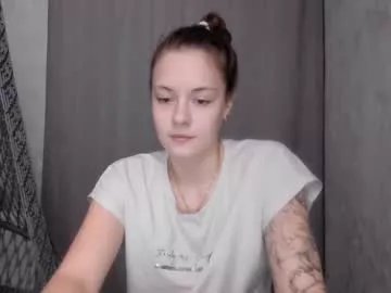 Freechat why_again_me on Chaturbate