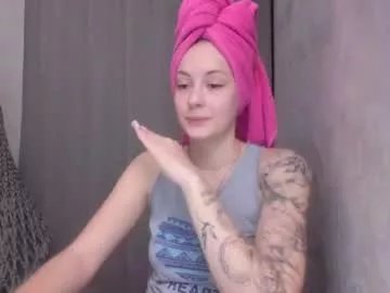 Freechat why_again_me on Chaturbate