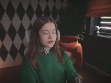 Freechat ynnenbrynn on Chaturbate