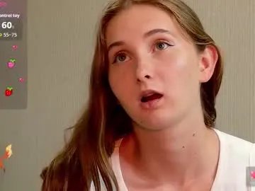 yourcreamyister on Chaturbate