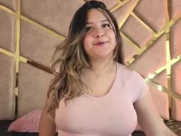 zafiro_claire — GOAL: fuck my juicy tits [180 tokens remaining] Find out what's hiding under my blouse #bigboobs #nonude #natural #latina #curvy