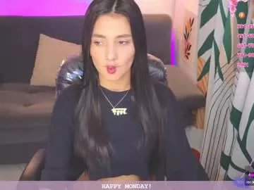 zoee_pamela99 on Chaturbate