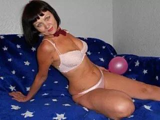 Offline AlisaKollins on Streamate