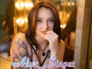 Offline Alyx_Singer on Streamate