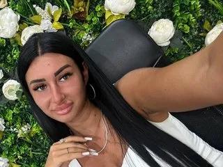 CASSISTAR — A sensual mix of teasing, seduction, and playful naughtiness. Expect oil, toys, twerking, and a confident brunette MILF who knows how to keep you begging for more.