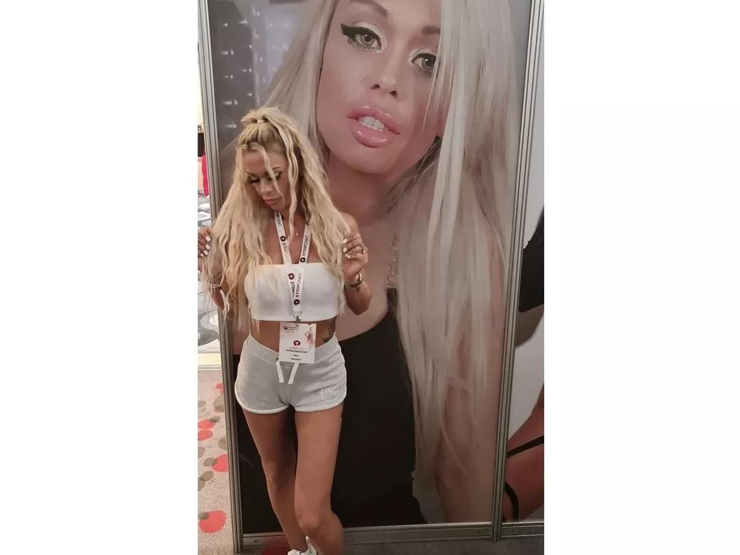 Group DarkestObsession69 on Streamate