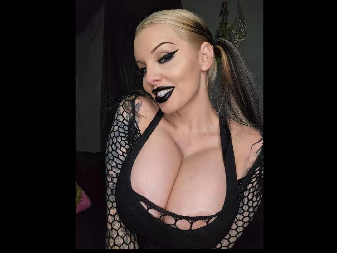 Group DDarkoh on Streamate