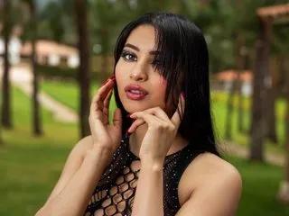 Emma_Rodriguezz — Passionate and curious, I love discovering new cultures and languages. In my room they await lovely conversations and an irresistible touch of pleasure and seduction.