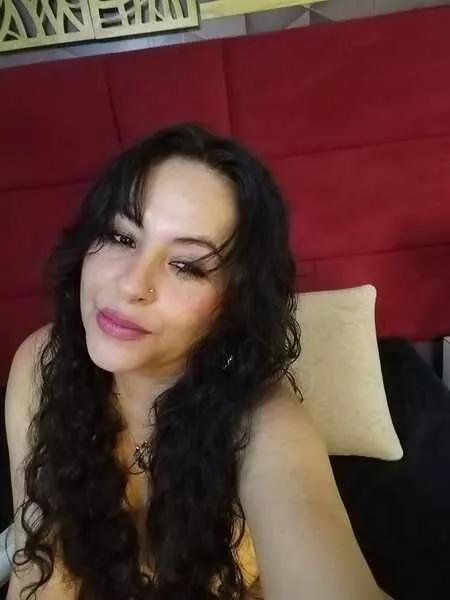 Offline hannymilf on Streamate