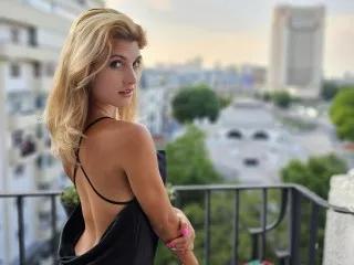 Offline InnocentStella on Streamate