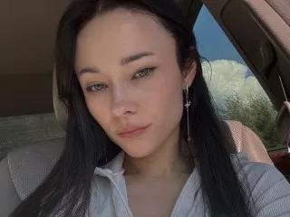 Offline LisaPearly on Streamate