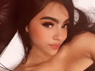 Group MiaaCaastro on Streamate