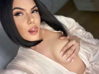 Offline RavenRue on Streamate