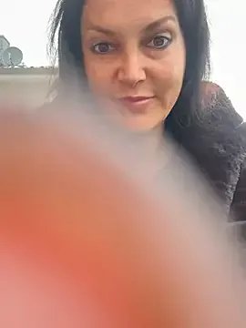 Freechat -OLYA- on StripChat