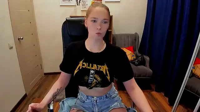 _fiona_Love on StripChat