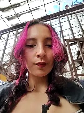 Freechat _Laary_Lily on StripChat