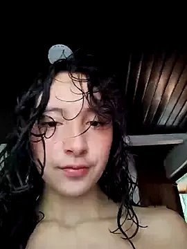 Freechat _Laary_Lily on StripChat