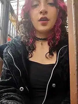 Freechat _Laary_Lily on StripChat