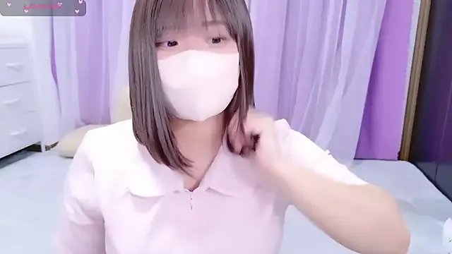 Group _mirai0917 on StripChat