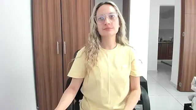 Adele_johnsonn1 on StripChat