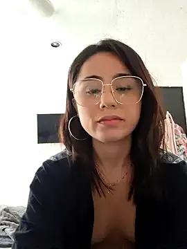 Akane24 — Masturbacion cum squirt