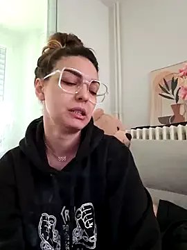 Freechat Ambre_La_nebulleuse on StripChat