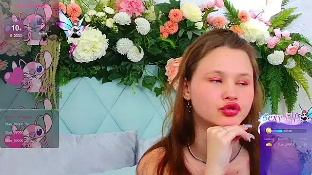 AmeliRoyse on StripChat