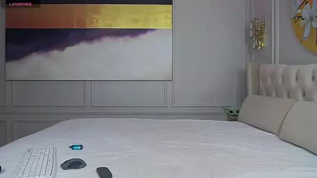 AmyAzureee on StripChat 