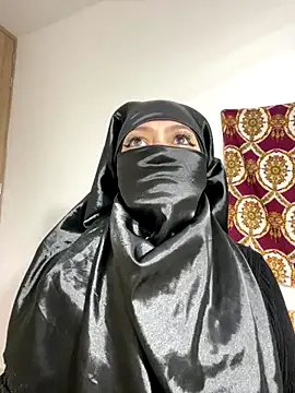 Amyraa_ on StripChat