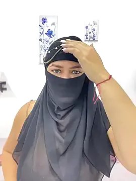 Amyraa_ on StripChat