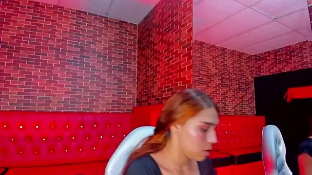 Freechat Annyeli on StripChat