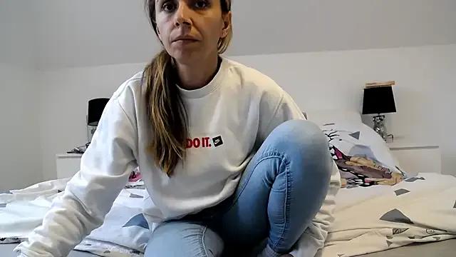 ArabianMalikah — make me happy