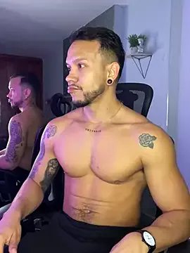 Freechat ARON_TAYLER01 on StripChat