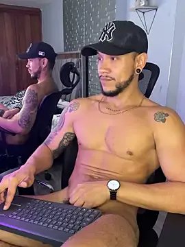 Freechat ARON_TAYLER01 on StripChat