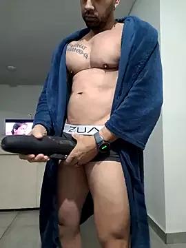 Freechat badbrown on StripChat