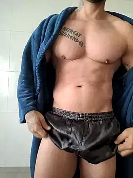 Freechat badbrown on StripChat