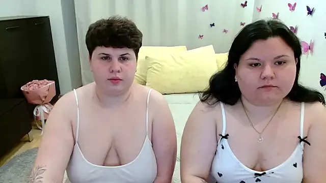 Freechat BeckyAndHellen on StripChat