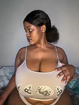 Bella-Porsche on StripChat 