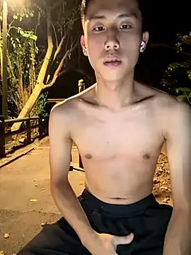 Benson18y — Freechat on StripChat
