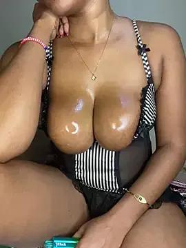 bigbooobs3 on StripChat