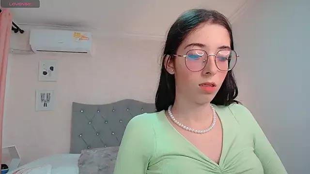brooklove_doll on StripChat 
