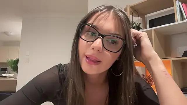 Freechat cassiess1 on StripChat