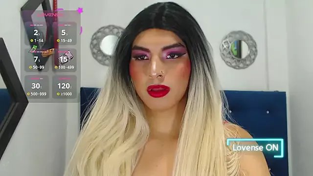 Freechat catalina_santana23 on StripChat