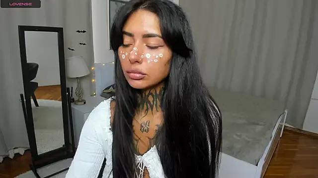 Freechat CharimgSabrina on StripChat