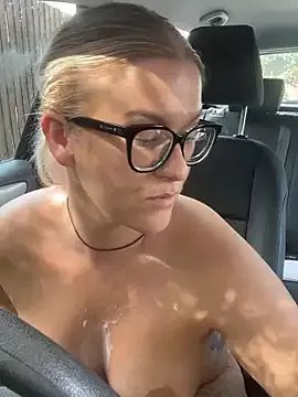 Freechat Charleigh_xx on StripChat