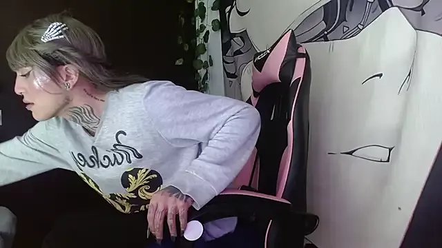 Private charlotbelucci_ on StripChat