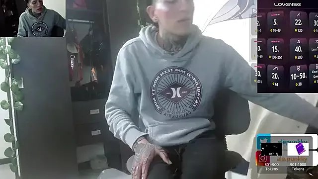 Private charlotbelucci_ on StripChat