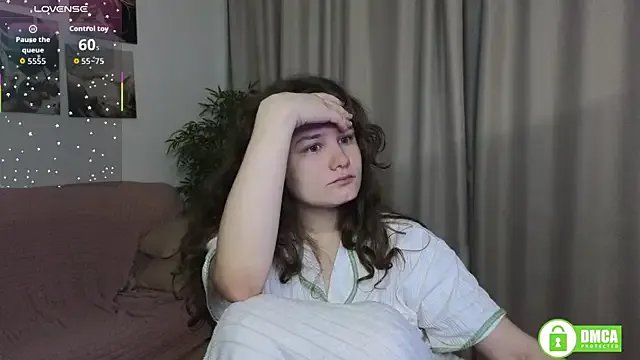 Freechat Charlotte_wow on StripChat